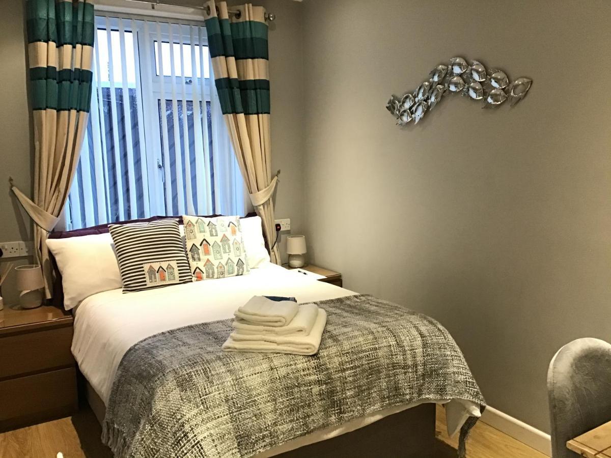 Coast 77 B&B Poole Εξωτερικό φωτογραφία